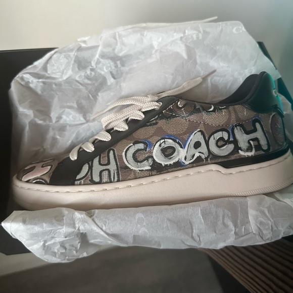 Coach X Mint + Serf Clip Low Top Sneaker In Signature Canvas size 6.5 women - Picture 3 of 16